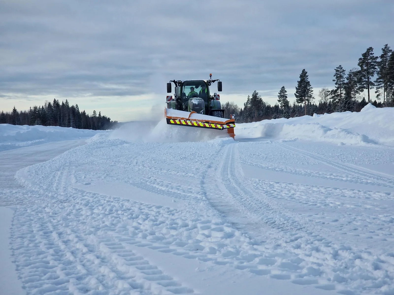 Snow ploughs | Tellefsdal D70 | Aebi Schmidt Group